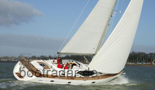 Oyster 46 technische daten